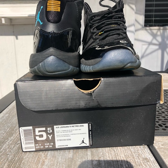 Jordan 11 Gamma - Picture 3 of 3